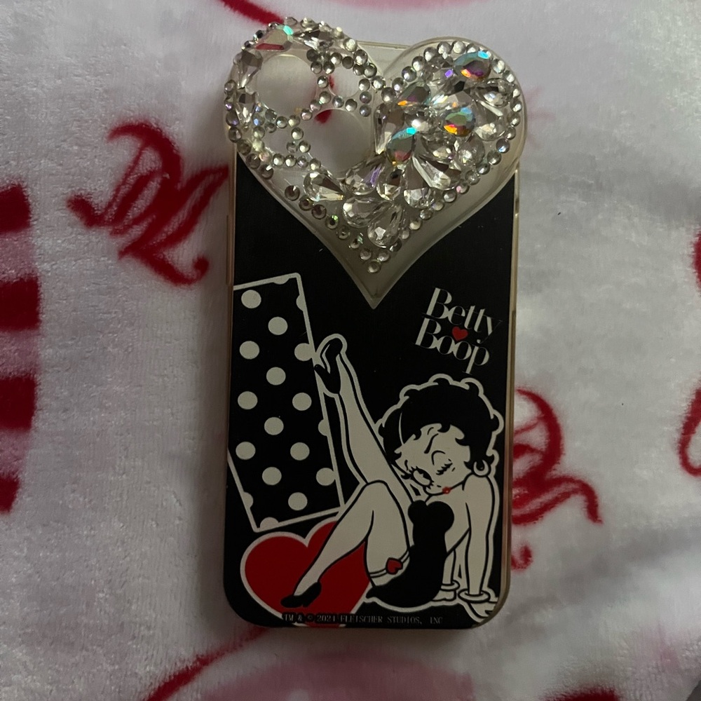 iPhone 13 Betty boop case
